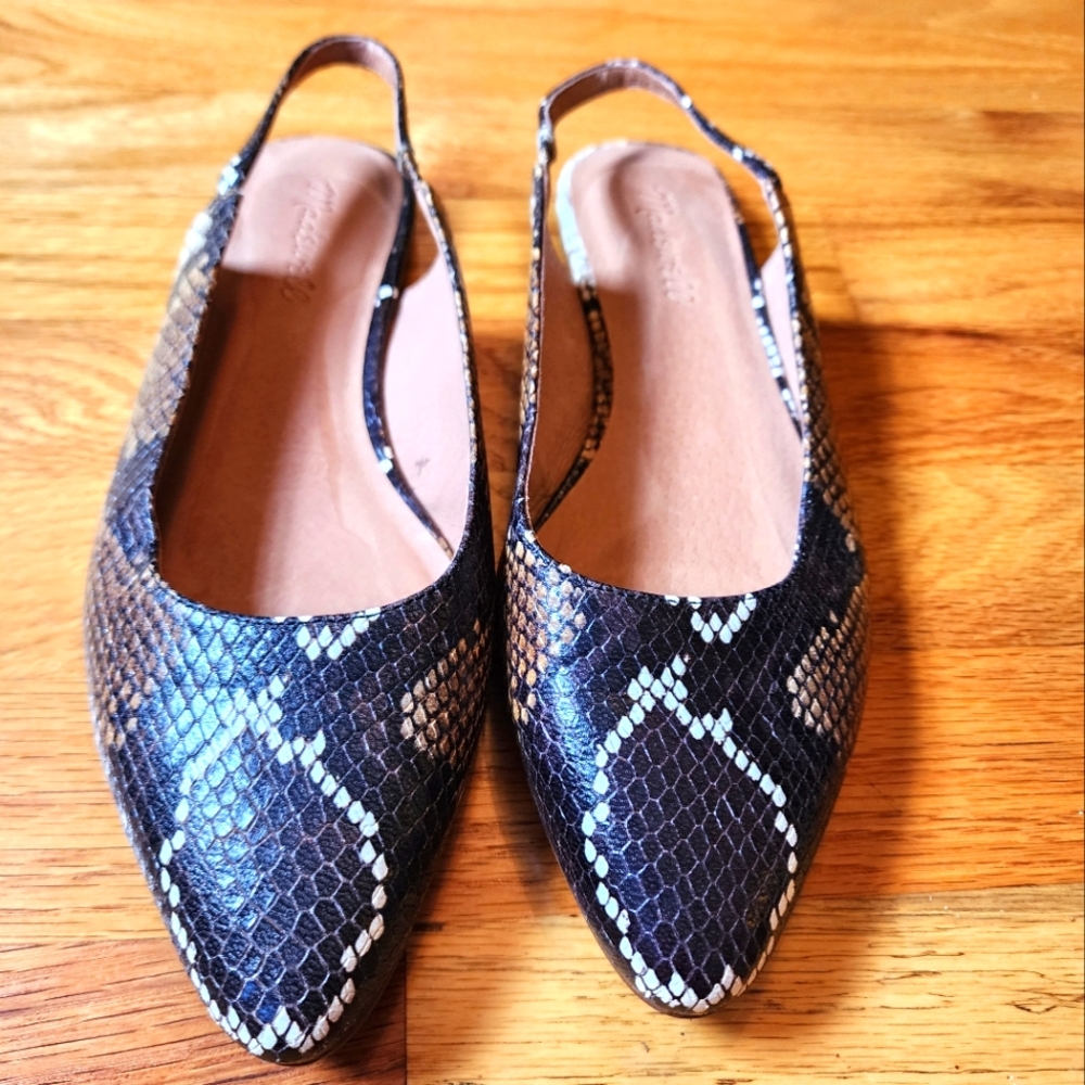 Madewell margot sling back flats snake skin size 8! True to size.